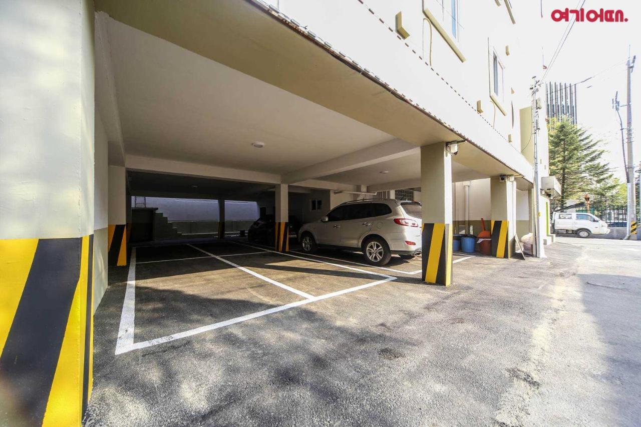 Goodstay Grand Motel Чхунчхон Экстерьер фото