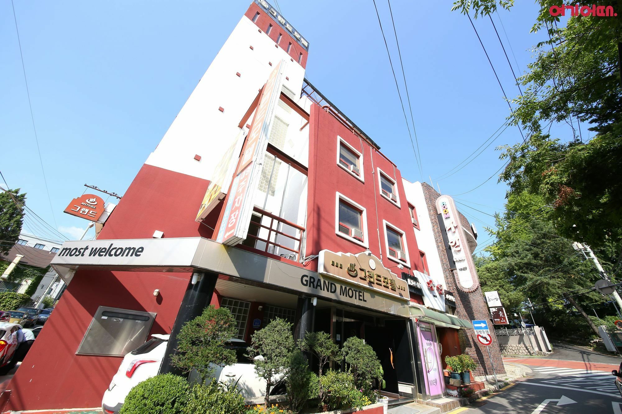 Goodstay Grand Motel Чхунчхон Экстерьер фото